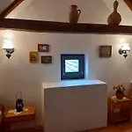 Kemences Vendeghaz * Kovagoszolos
