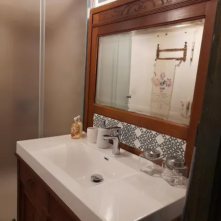 Vilă Kemences Vendeghaz *